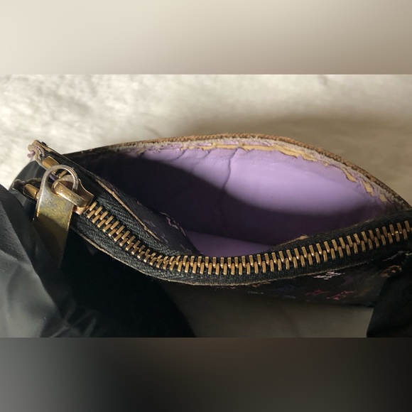 Louis Vuitton Authentic Black Multicolor Murakami Key/Card;Date Code(CA4172) - Picture 12 of 14